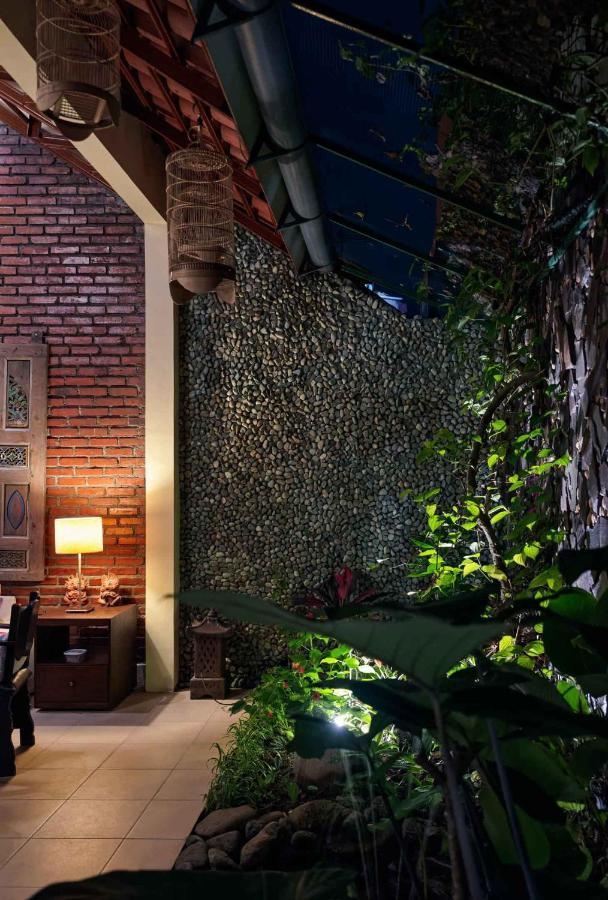 Pondok Pakuan Bogor Bagian luar foto