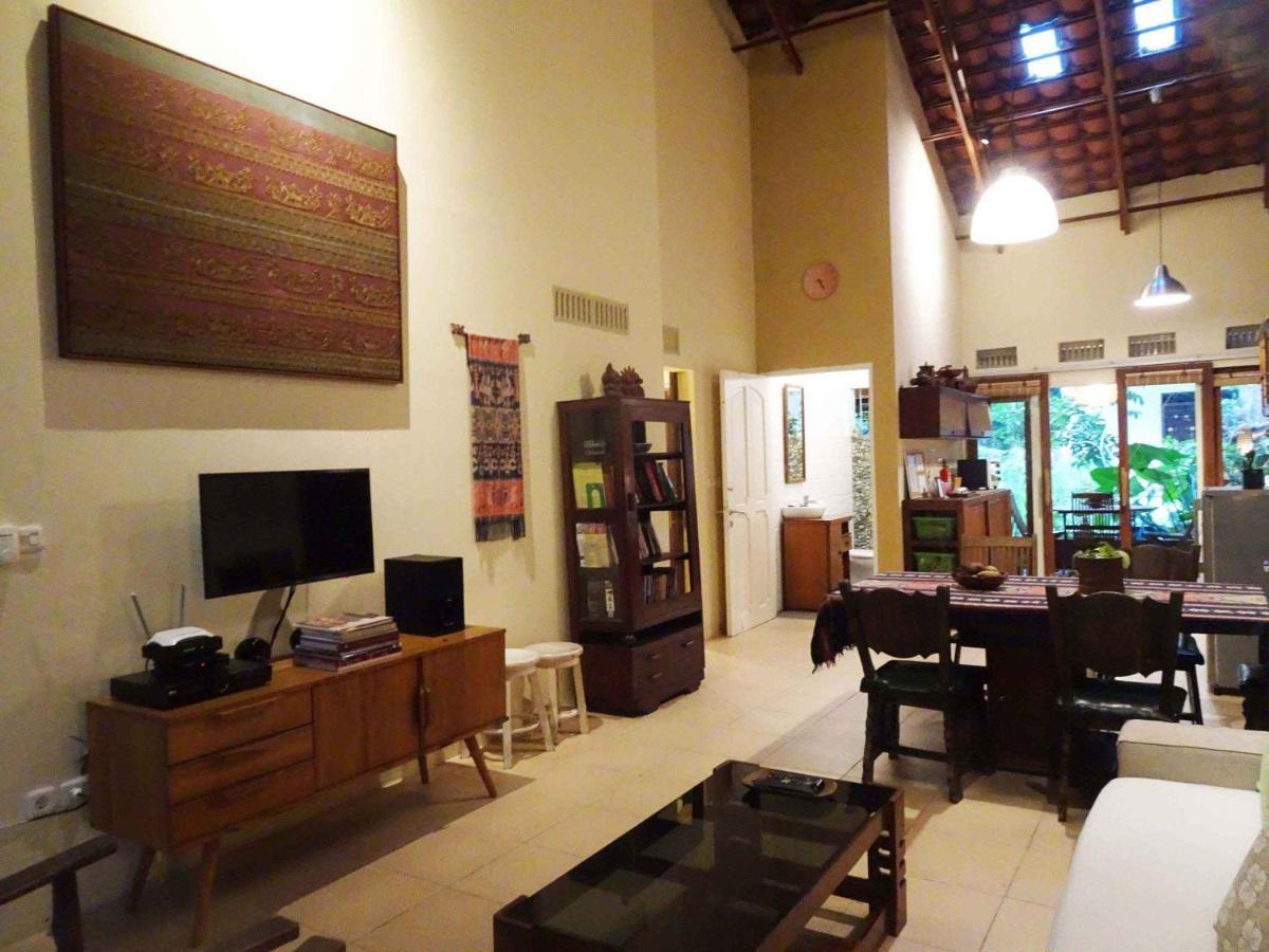 Pondok Pakuan Bogor Bagian luar foto