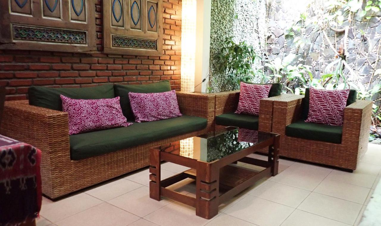 Pondok Pakuan Bogor Bagian luar foto