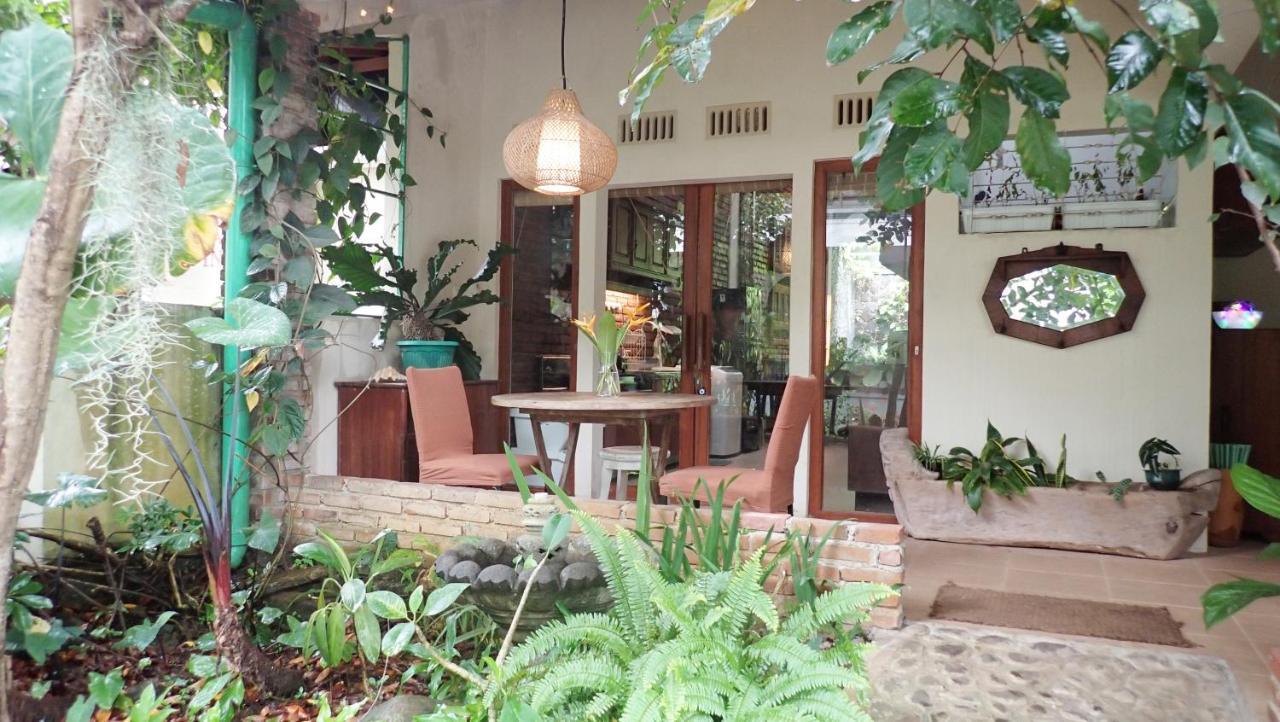 Pondok Pakuan Bogor Bagian luar foto