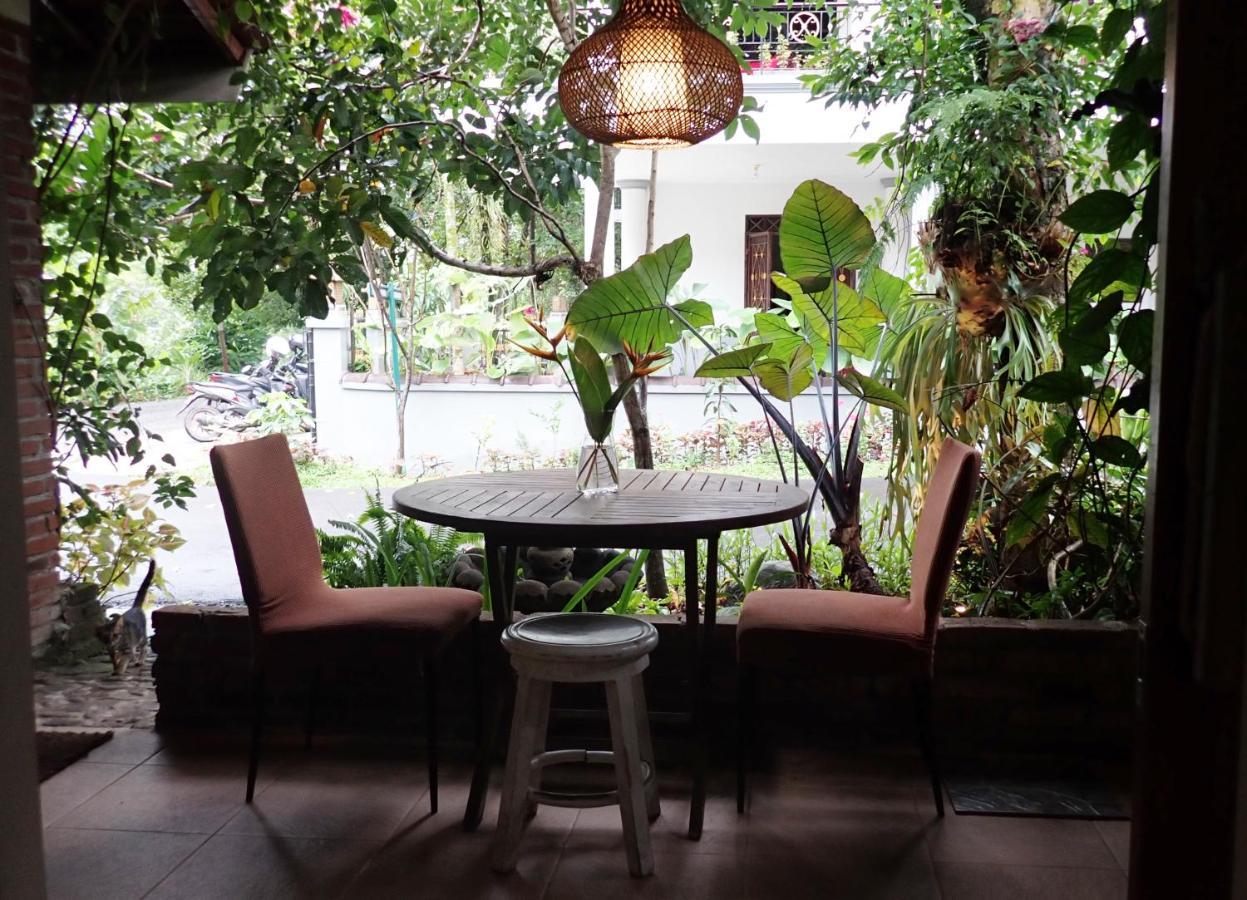 Pondok Pakuan Bogor Bagian luar foto