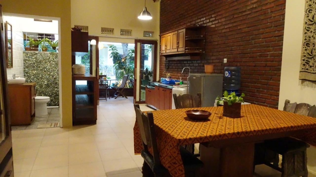 Pondok Pakuan Bogor Bagian luar foto