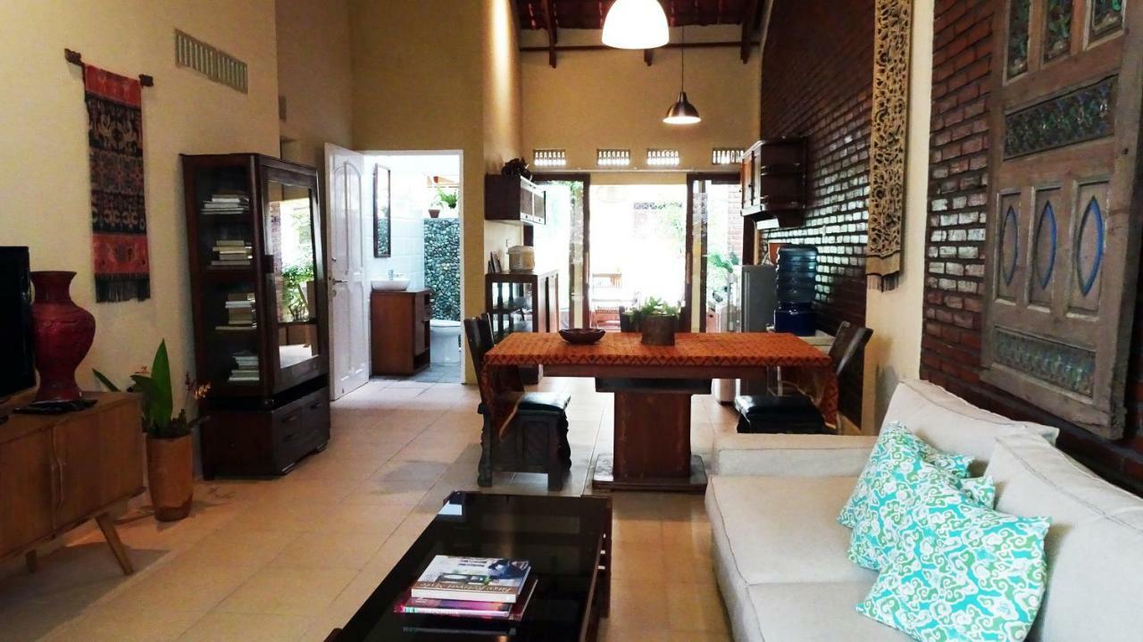Pondok Pakuan Bogor Bagian luar foto
